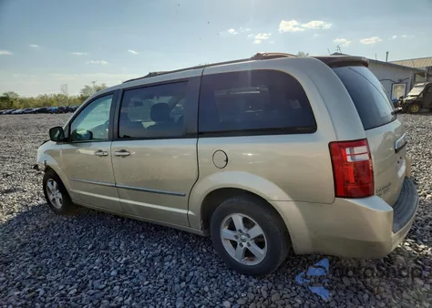2010 Dodge Grand Caravan Sxt z USA, uszkodzony, nr VIN 2D4RN5DX3AR290287